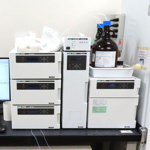 高速液体クロマトグラフ (HPLC)