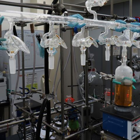 真空・窒素ライン（イオン重合用）